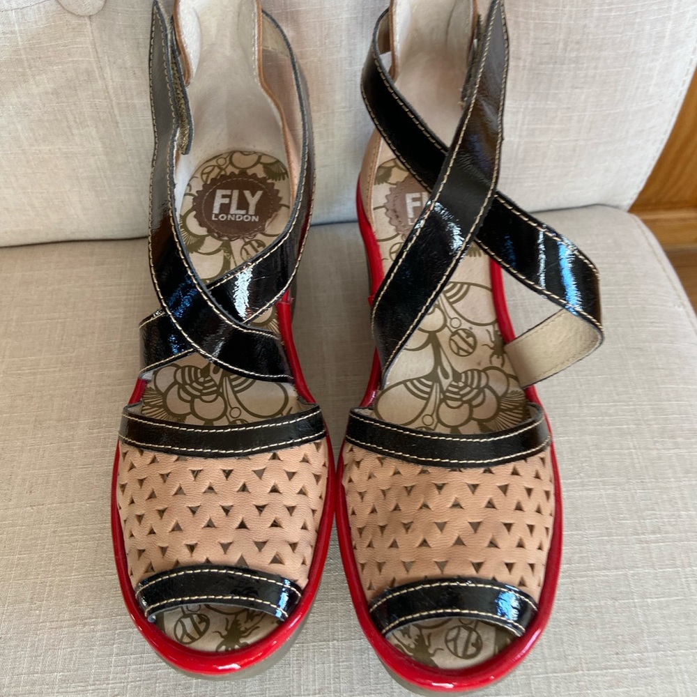 SOLD****Fly London tan, red, black leather wedge